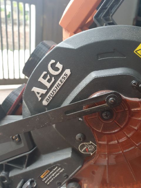 Máy cắt gỗ, nhôm AEG 18V