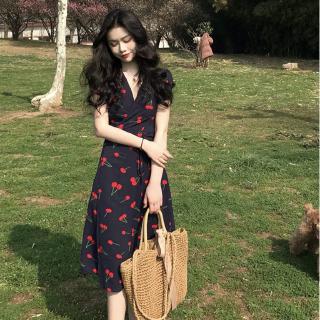Đầm Hoa Cổ Chữ V