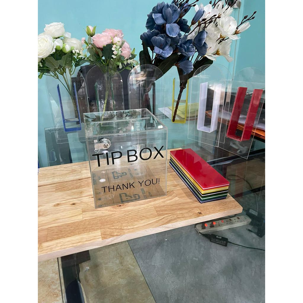 Thùng tip box mica, hộp tip box, có ổ khoá, nhiều màu sắc , nhiều kích thước, thiết kế theo yêu cầu