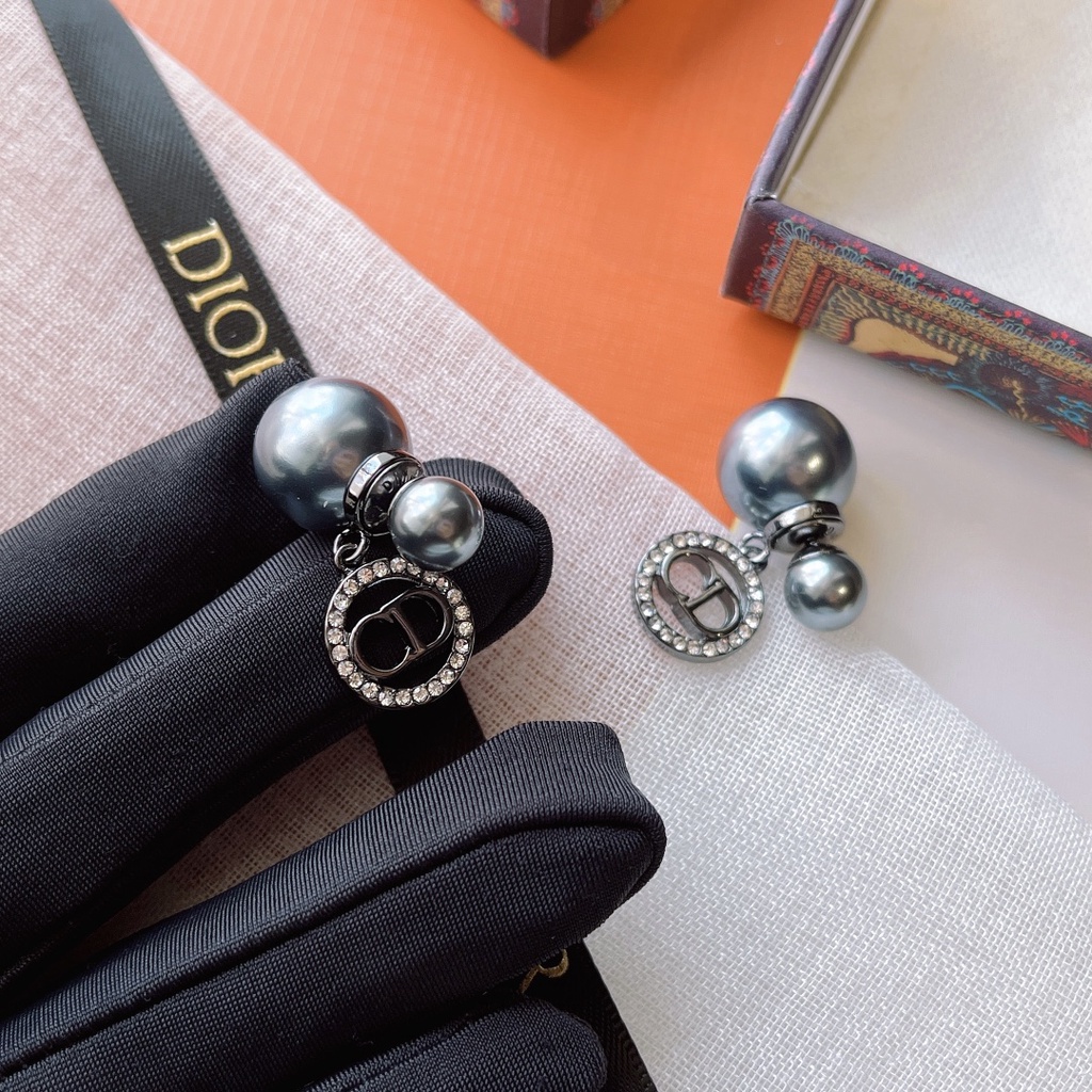 Bông Tai Dior Bằng Thép Titan Hình Chữ CD Thời Trang Cho Nữ