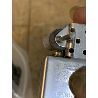 Bánh xe bật lửa zippo răng vây cá