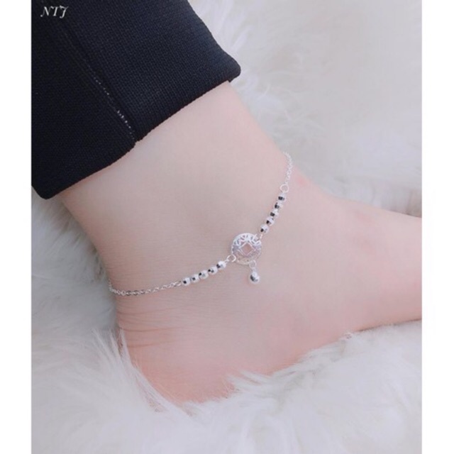 Lắc tay bạc nữ KWJ mang lại may mắn chuẩn bạc .