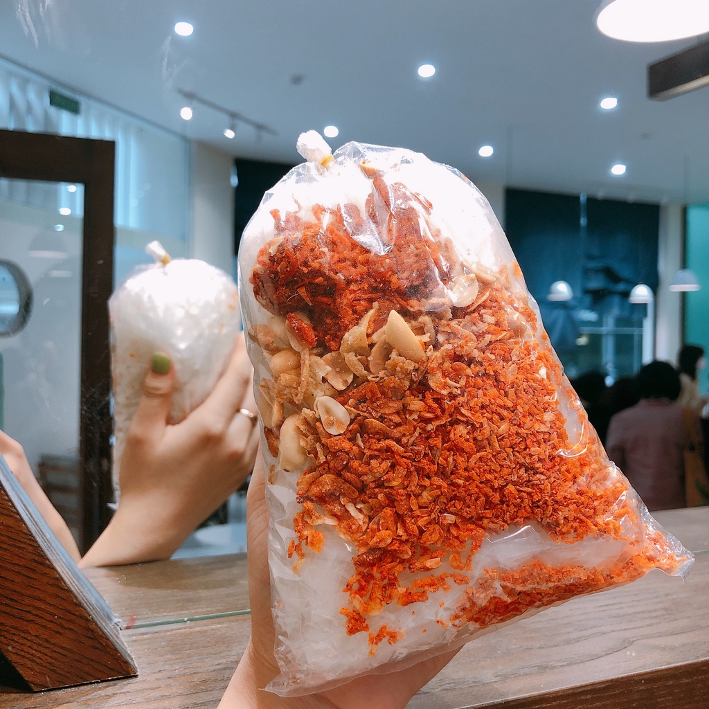 Bánh Tráng Thập Cẩm Nước Sốt Bò Cay  Bánh Tráng Trộn Full Topping - Ăn Vặt Ngon