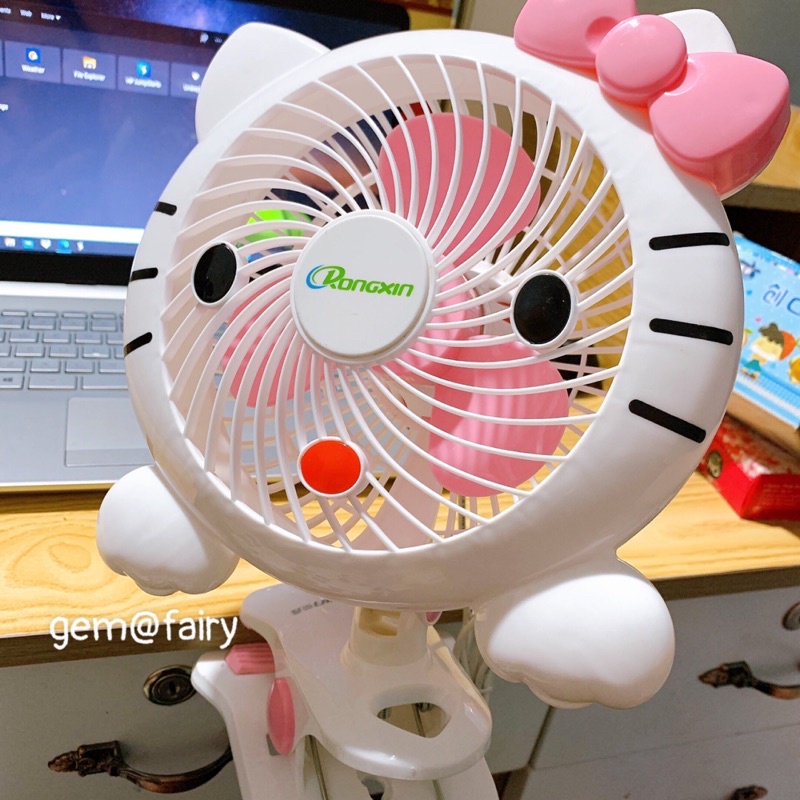 Quạt điện mini để bàn nhỏ gọn tiện lợi