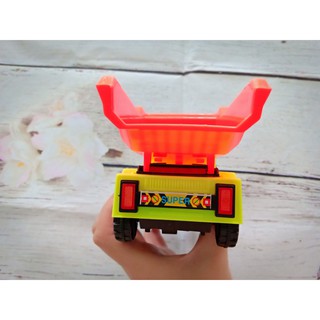 Đồ chơi xe chở đất cho bé