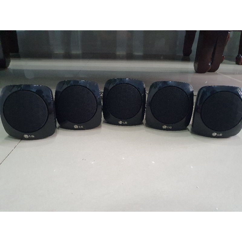 Bộ 5 Loa vệ tinh LG -Đã qua sử dụng còn mới