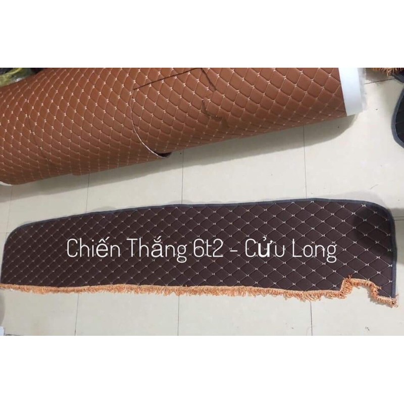 Thảm taplo xe chiến thắng 6t2 - cửu long chất liệu da 5D chống bạc mầu taplo