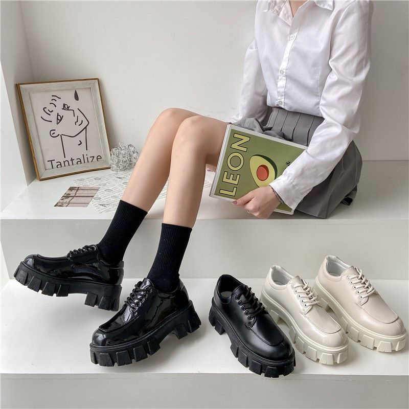 [CÓ SẴN] Giày bốt ulzzang gót vuông đế bự to dày mũi vuông phong cách Hàn Quốc bóng/trơn màu đen tăng chiều cao mới hot | BigBuy360 - bigbuy360.vn