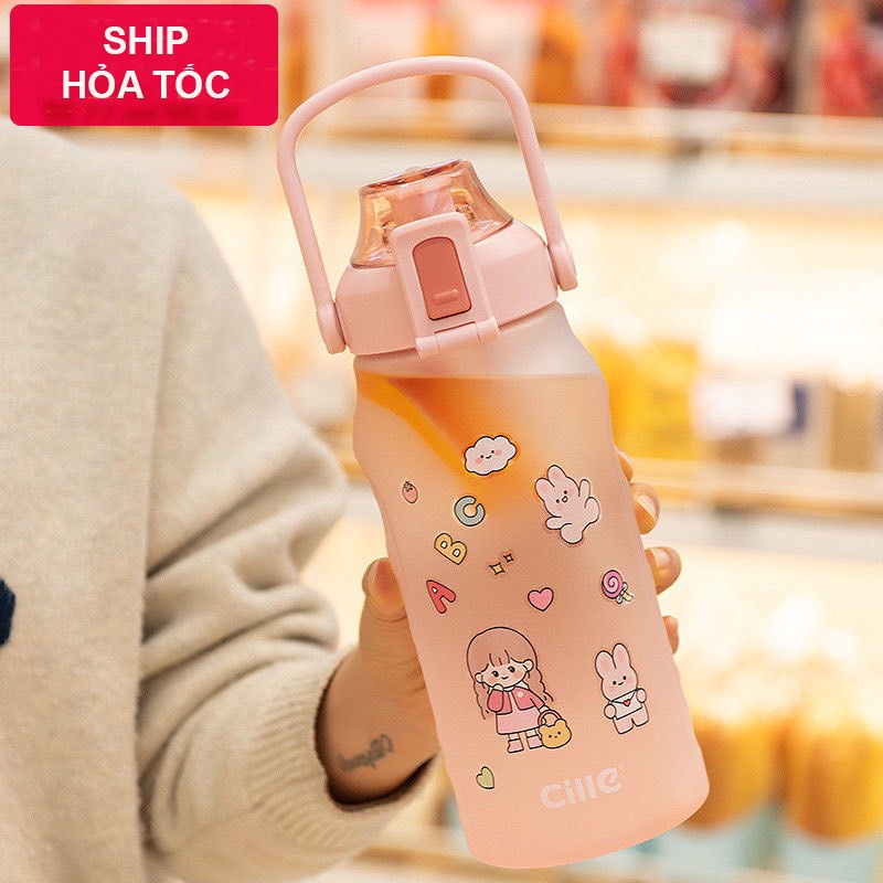 Bình Nước 2L Dễ Thương Có Vạch Báo Giờ Uống Nước Mẫu Siêu Trend Tặng Kèm Sticker 2D và 3D