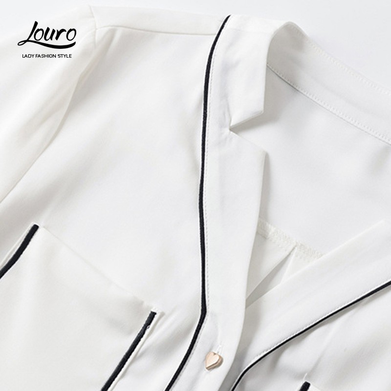 Áo voan công sở Louro L307,CÓ ẢNH THẬT SHOP CHỤP mẫu áo sơ mi túi ngực, cổ chữ V cách điệu