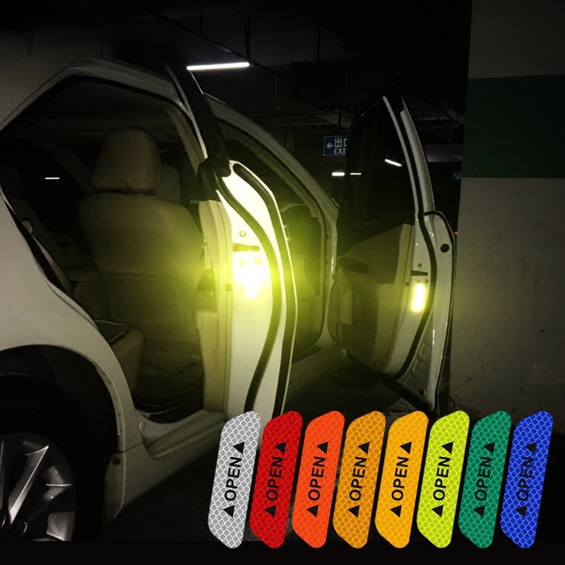 Bộ 4 Băng Keo Dán Phản Quang An Toàn Cho Cửa Xe Hơi Vào Ban Đêm