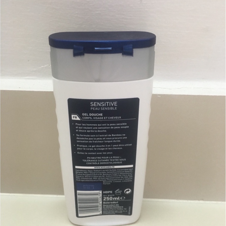 Sữa tắm gội dành cho nam NIVEA Men 250ml