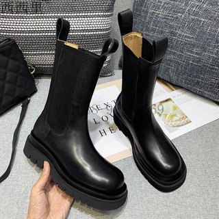 Giày bốt đế bằng cỡ lớn 35-43 thiết kế sành điệu cho nữ
