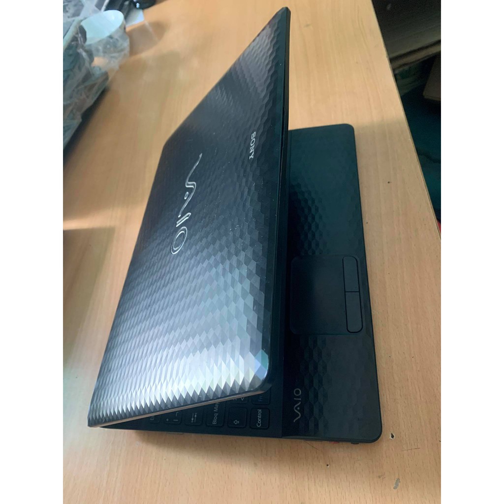 Laptop Sony vaio Vpceh core i5-2410M Ram 4gb HDD 500gb màn hình15,6inh fui phím tặng phụ kiện , có bảo hành | BigBuy360 - bigbuy360.vn