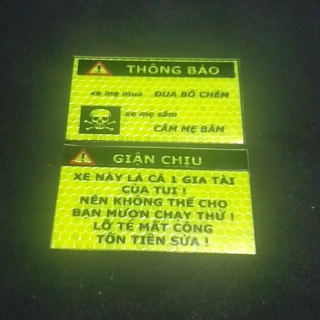 tem xe , tem cảnh báo logo phản quang (combo 2 logo )