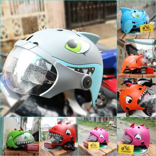 Nón bảo hiểm cá mập,khủng long có kính cho trẻ em