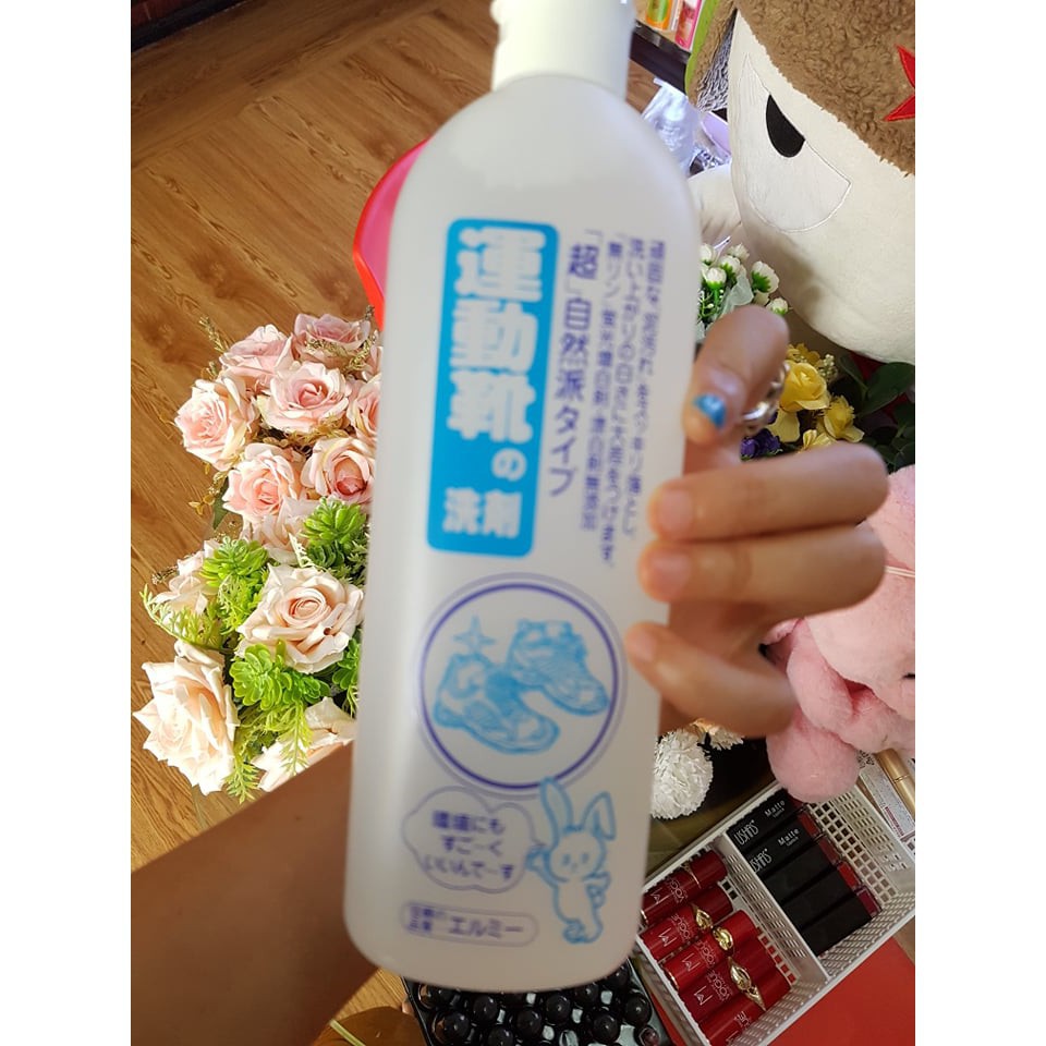 Nước Giặt Giày Cao Cấp Kose 500ml Nhật Bản