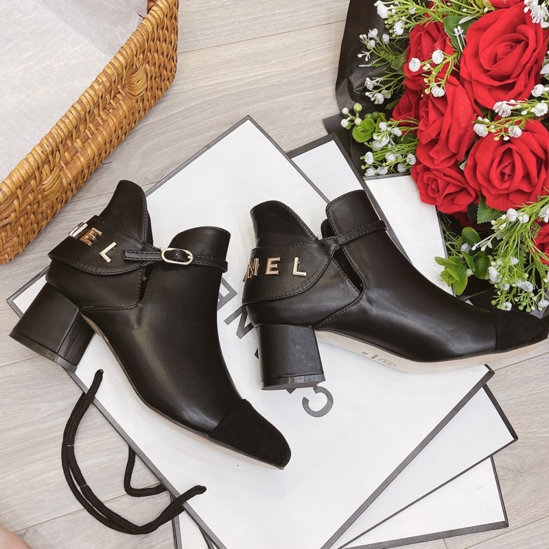 Bốt boot channel cổ thấp gót trụ khoá chữ sau fullbox