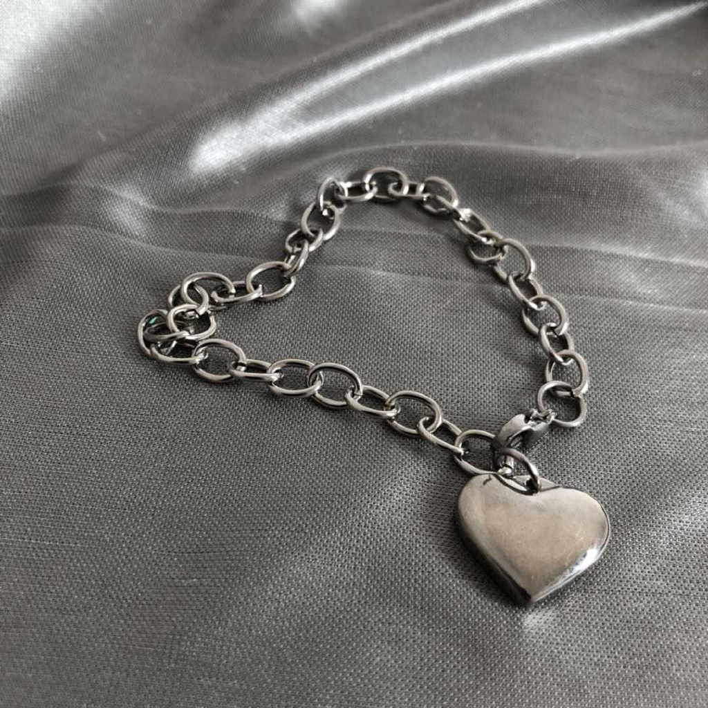 Vòng Đeo Tay Bằng Thép Titan Hình Trái Tim Xinh Xắn Cho Nữ | BigBuy360 - bigbuy360.vn