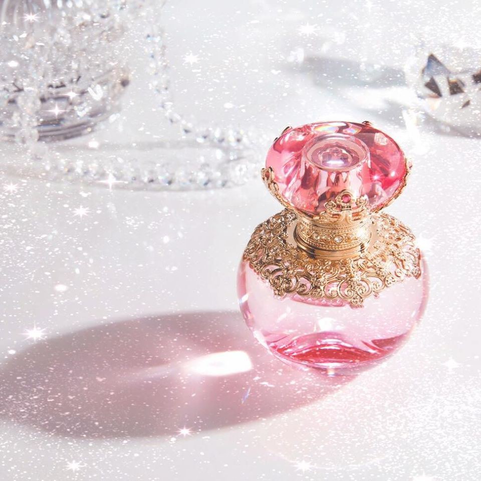 𝗡𝘂̛𝗼̛́𝗰 𝗵𝗼𝗮 𝗪𝗵𝗼𝗼 𝗧𝗵𝗲𝗿𝗮𝗽𝘆 𝗘𝗮𝘂 𝗗𝗲 𝗣𝗲𝗿𝗳𝘂𝗺𝗲