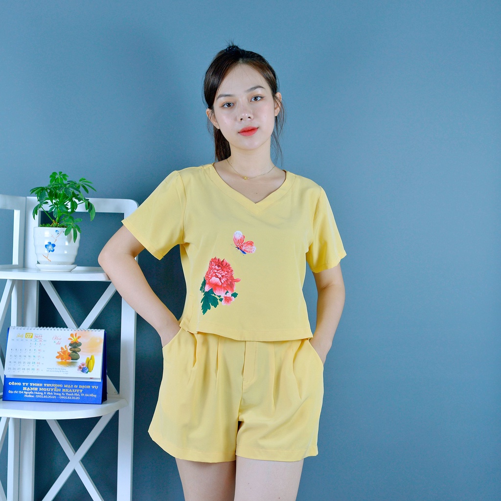 Bộ đồ nữ MÀU VÀNG NHẠT IN HOA CỰC XINH  - vải lụa cao cấp - Lịch sự - Quý phái