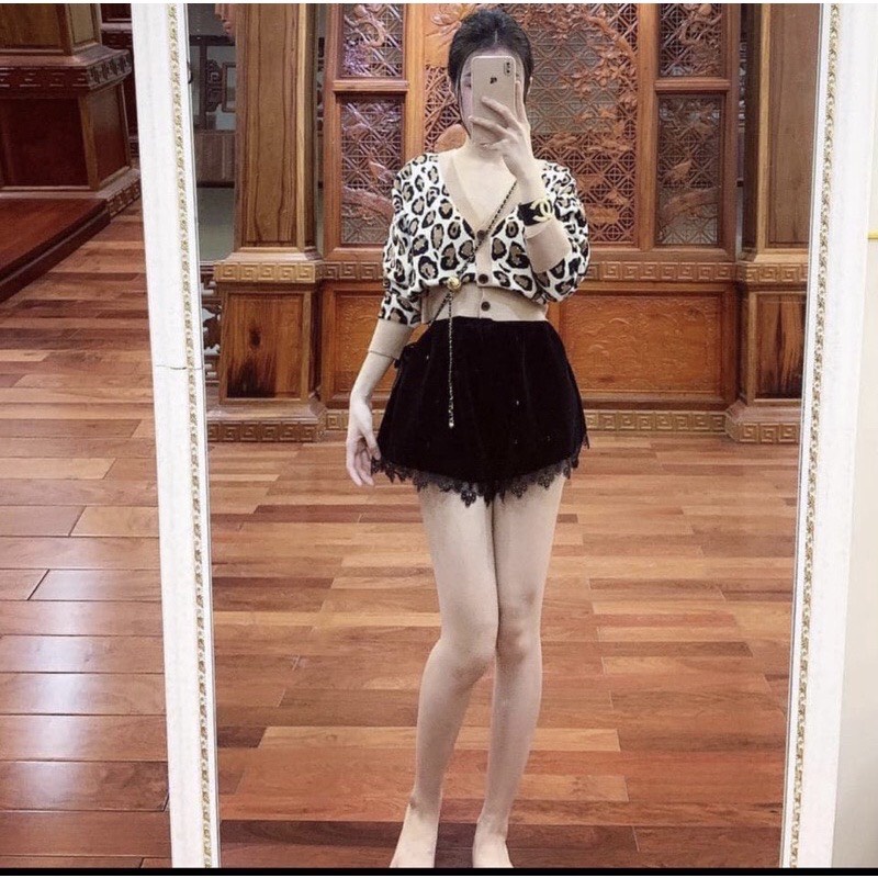 Quần sooc nhung phối ren hàng đẹp 2 lớp