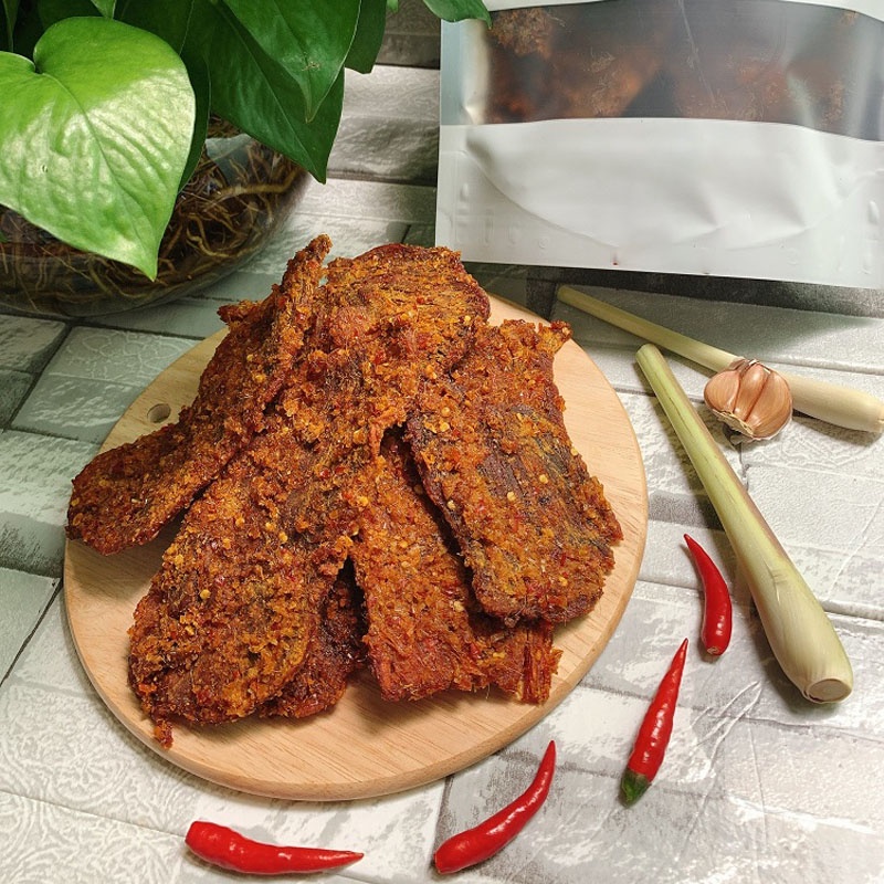 Khô bò miếng 250g mềm ngon, bò khô miếng cao cấp ăn liền - Ăn vặt nhà Cốm