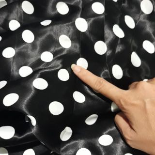 Vải phi dày chấm bi