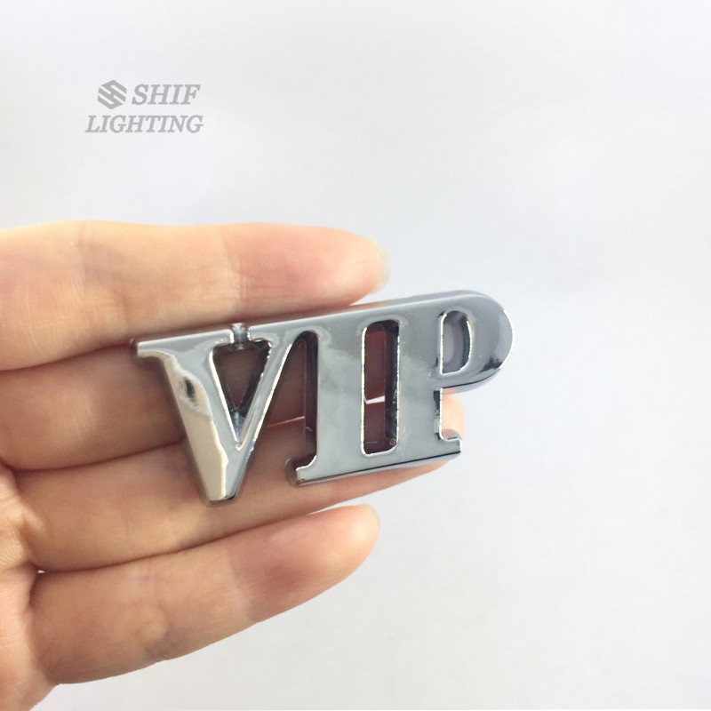 Miếng dán logo chữ VIP bằng kim loại VIP trang trí xe hơi