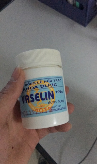 Kem nẻ vaseline học viện quân y 103