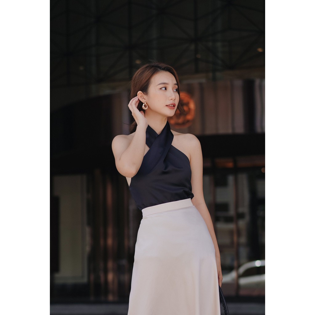 Emwear Áo Cổ Yếm Công Sở Cho Nữ Thời Trang Hiện Đại Sang Chảnh Dễ Phối Đồ