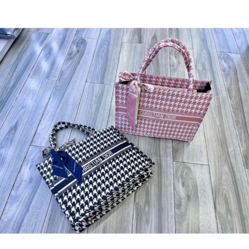Túi Xách Nữ Công Sở- Giỏ xách họa tiết thổ Cẩm-Di or-Kèm khăn ❣ ❣Để được laptop -size 36 - - ❣Có ảnh thật