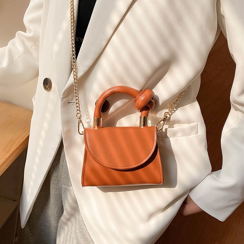 Túi Xách Đeo Vai Hình Vuông Cỡ Nhỏ Phối Dây Đeo Sợi Xích Thời Trang Cho Nữ