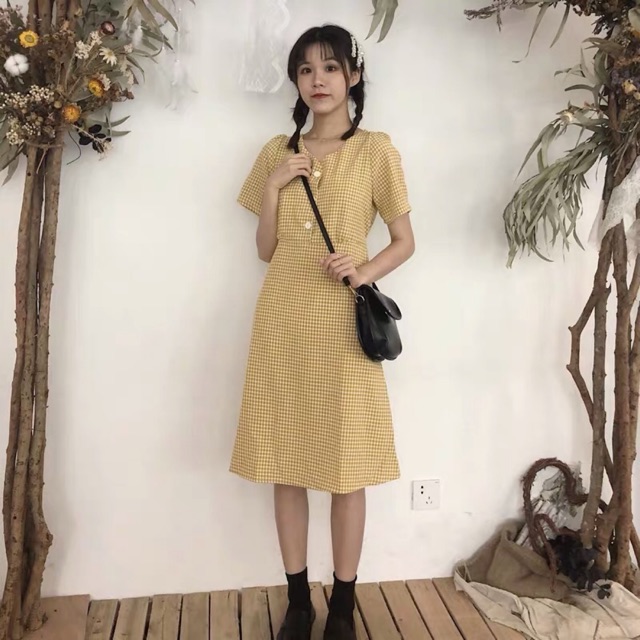 Váy xoè dáng lửng