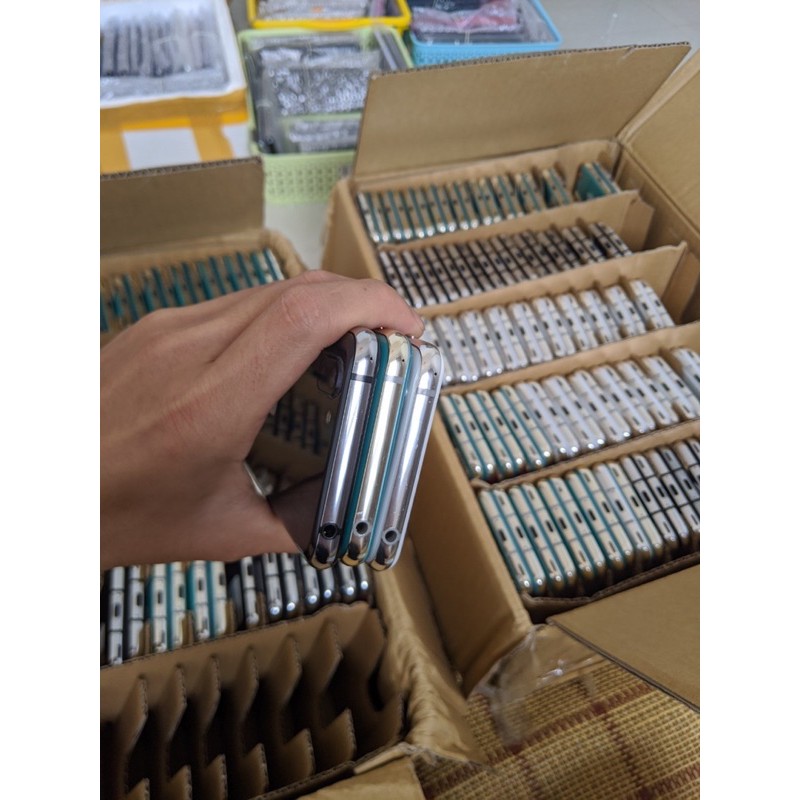  Điện thoại shap r2 snapdaragon 845 ram 4 bộ nhớ 64g | BigBuy360 - bigbuy360.vn