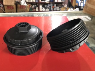 Chén(đế) lọc nhớt Ford Transit đời 2003-2006
