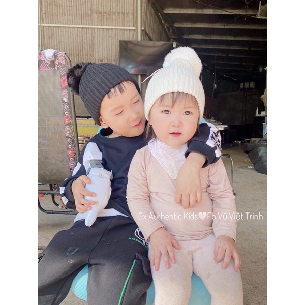 Mũ len quả bông siêu xinh cho bé.