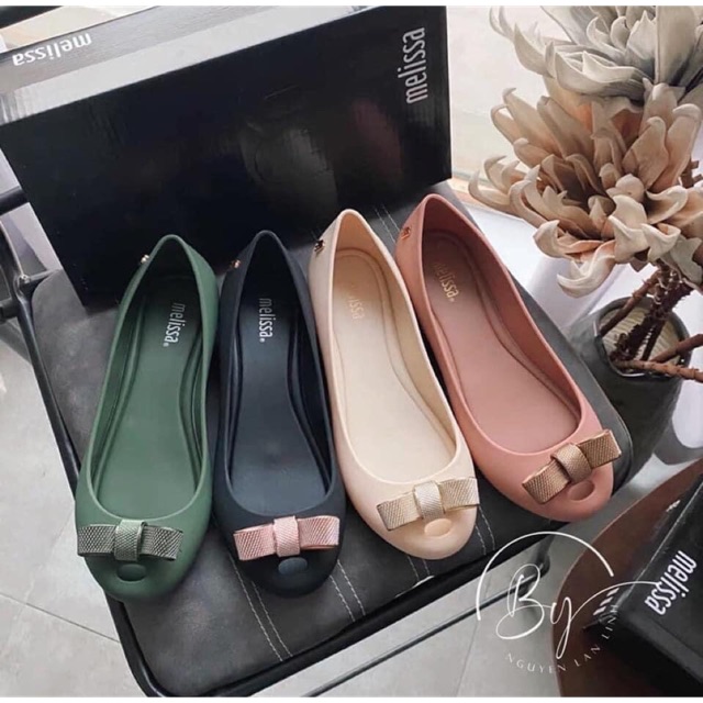 giày nhựa thơm melisa