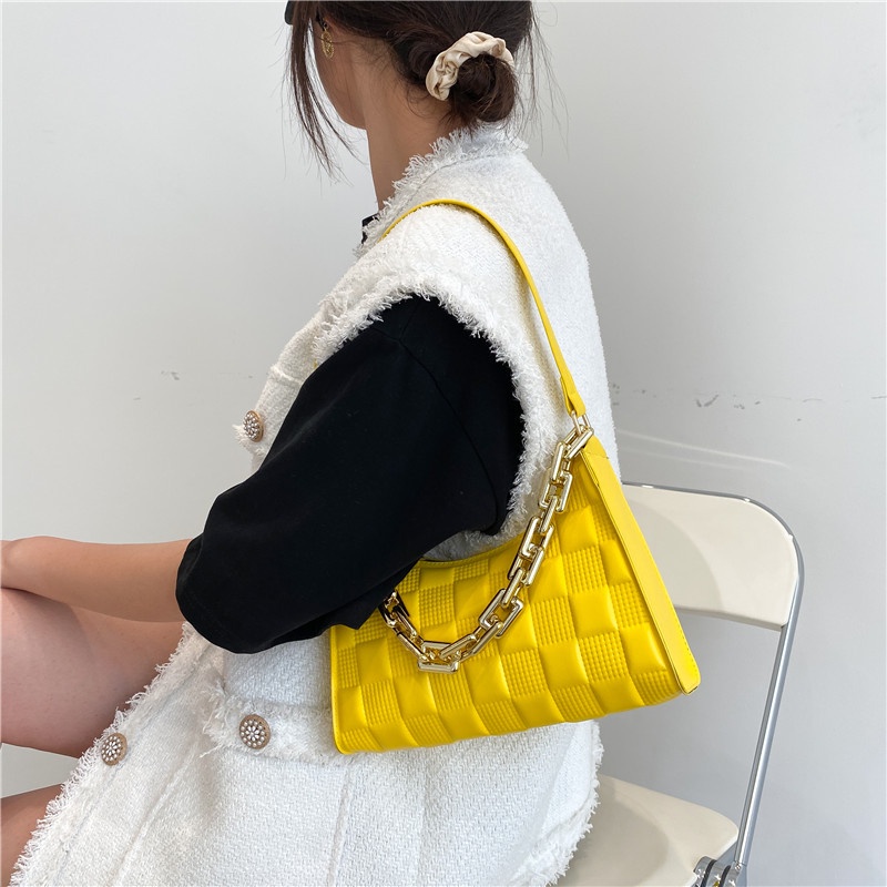 Vintage thick chain jaw print ins square bag under the shoulder bag girl 2021 spring and summer new personality hand-held tide bag