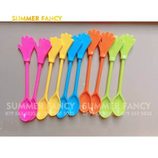 Muông bàn tay 14cm Tập Ăn Cho Bé thìa kem, chè  - Hand spoon 15cm