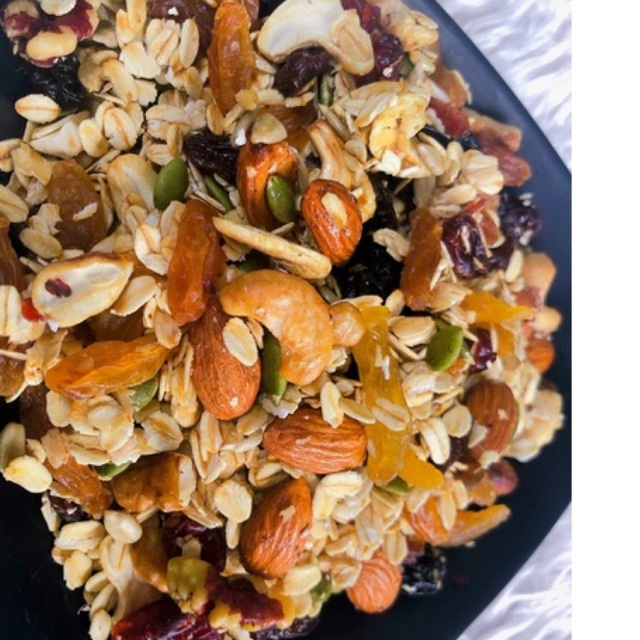 100GRAM GRANOLA - HẠT VÀ MẬT ONG( hàng dùng thử)