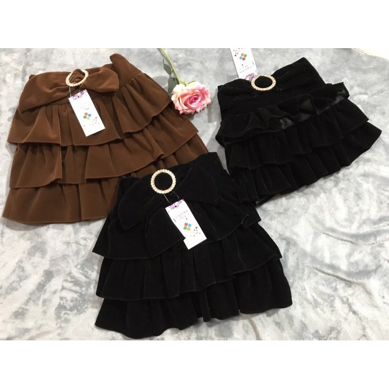 Chân váy nhung 3 tầng bé gái 15-25kg