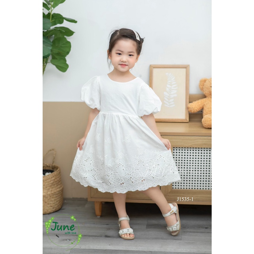 TỔNG HỢP ĐẦM TRẮNG THÊU HOA BÉ GÁI