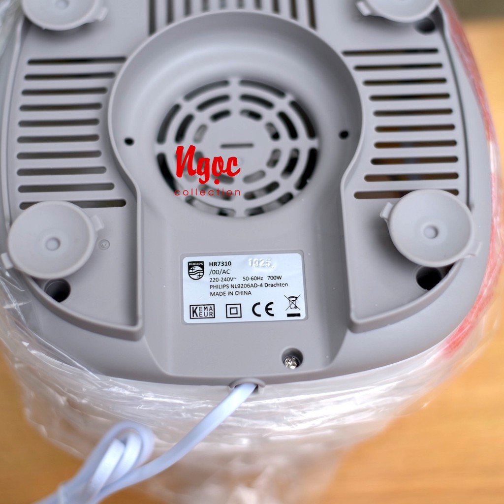 Máy chuẩn bị thực phẩm đa năng Philips HR7130