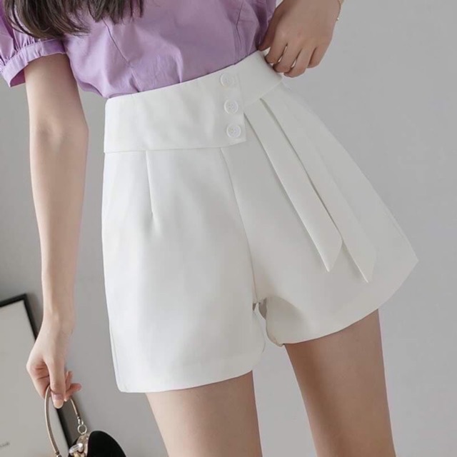 Quần short nữ 3 cúc cách điệu