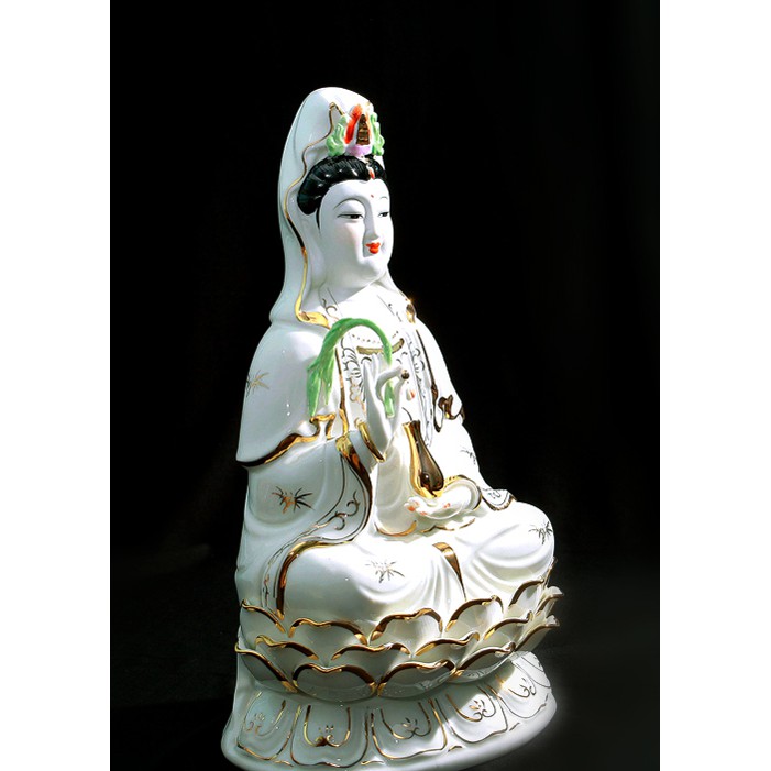 TƯỢNG PHẬT QUAN ÂM BẠCH NGỌC