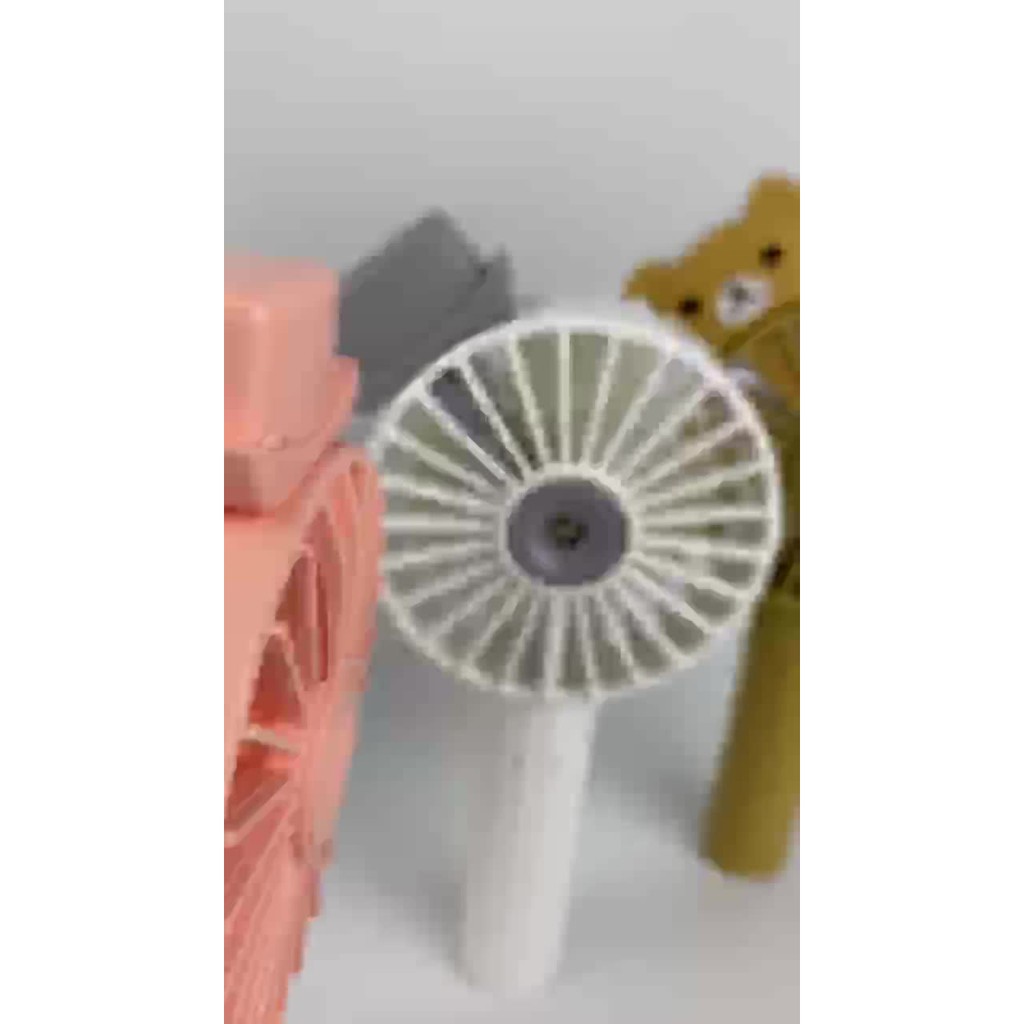 Quạt Cầm Tay Mini Phun Sương Gutek F950 3 Tốc Độ Hình Các Con Vật Nhiều Màu Sạc Pin Tích Điện Có Thể Dùng Tinh Dầu