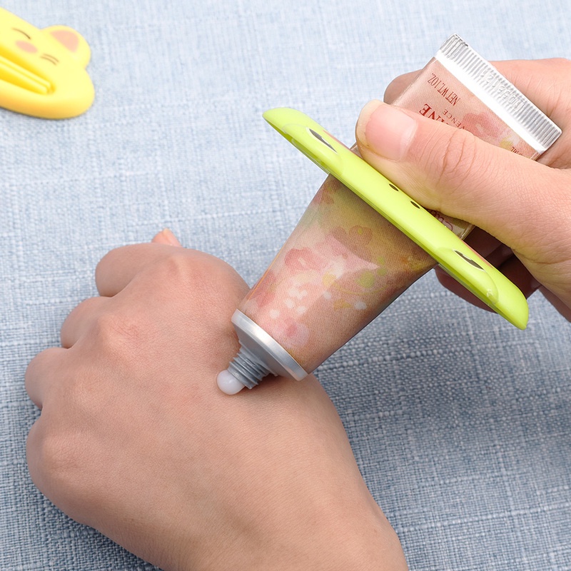 Dụng Cụ Bóp Tuýp Kem Đánh Răng Hình Thú Hoạt Hình