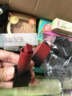 HudaBeauty Matte Líptick Full Bill