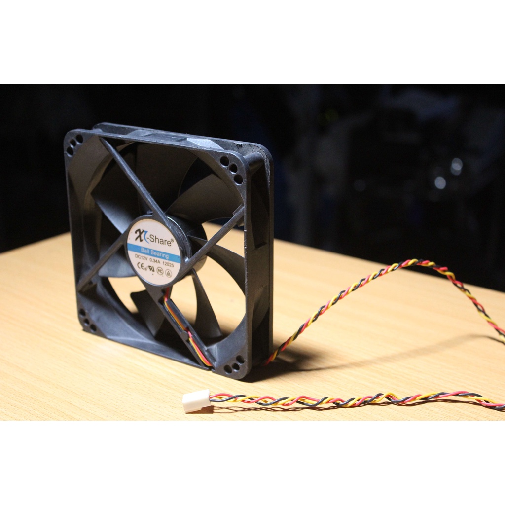 Quạt tản nhiệt 12x12x2cm 12V, Fan PC 12V Hàn Quốc